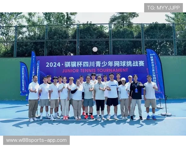 成都网球队以77分领跑精英赛积分榜展现强大实力